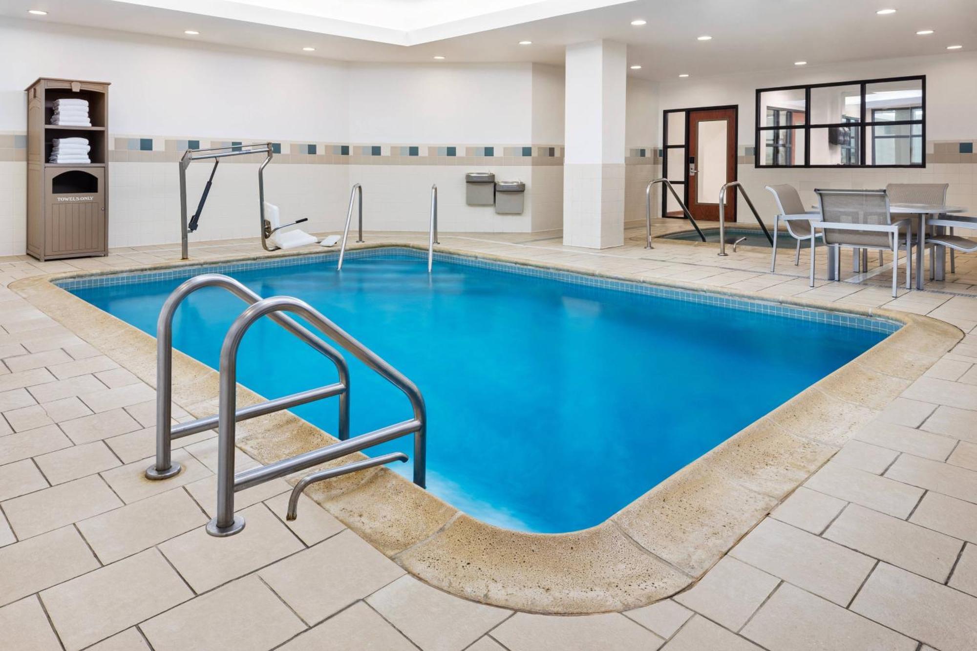 Courtyard By Marriott Stamford Downtown Hotel Luaran gambar